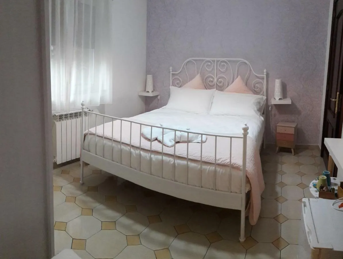 *** Alojamento de Acomodação e Pequeno-almoço Dimoramuri B&B Catânia Itália