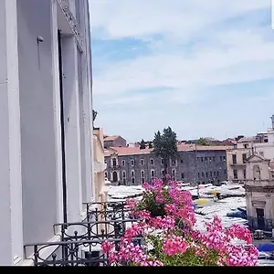 fera-o-luni.taorminaitalyhotels.com/