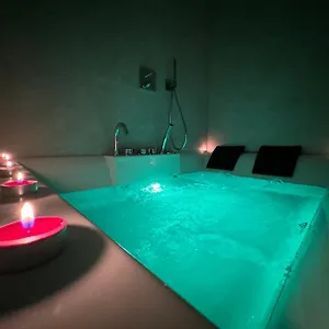meg-glamour-suite.it-lombardy.com/